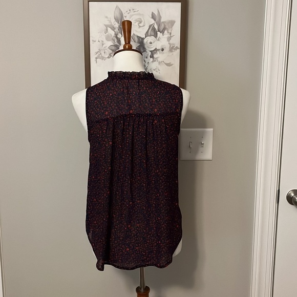 GAP Floral Red Blue Tank w/Keyhole detail & Ruffle Neck Sz. S Semi Sheer - Picture 3 of 7